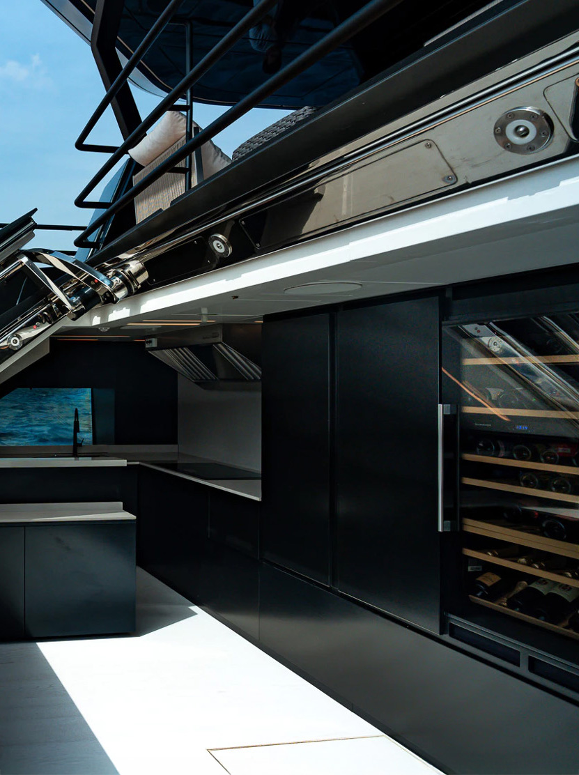 MAIN RUNNING SHOT PREFERRED BY MARCO