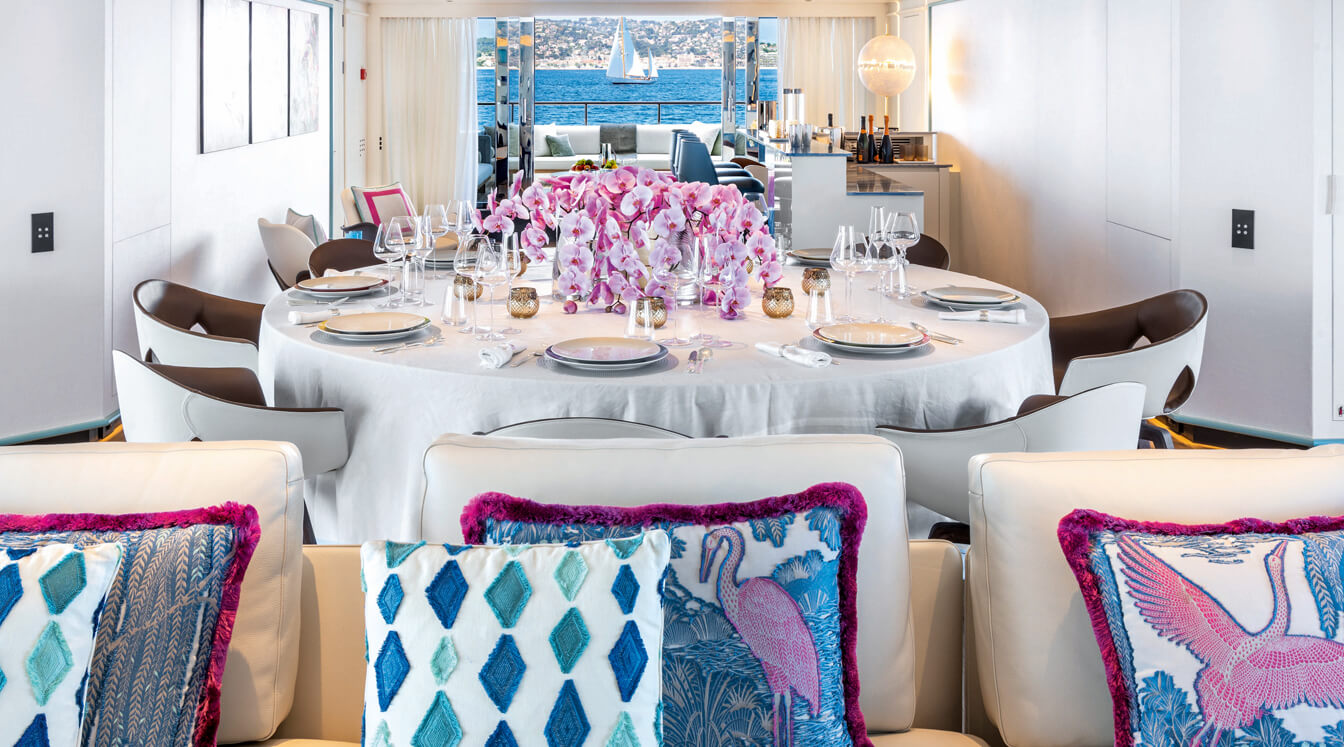 MD_mainsaloon_diningarea_5